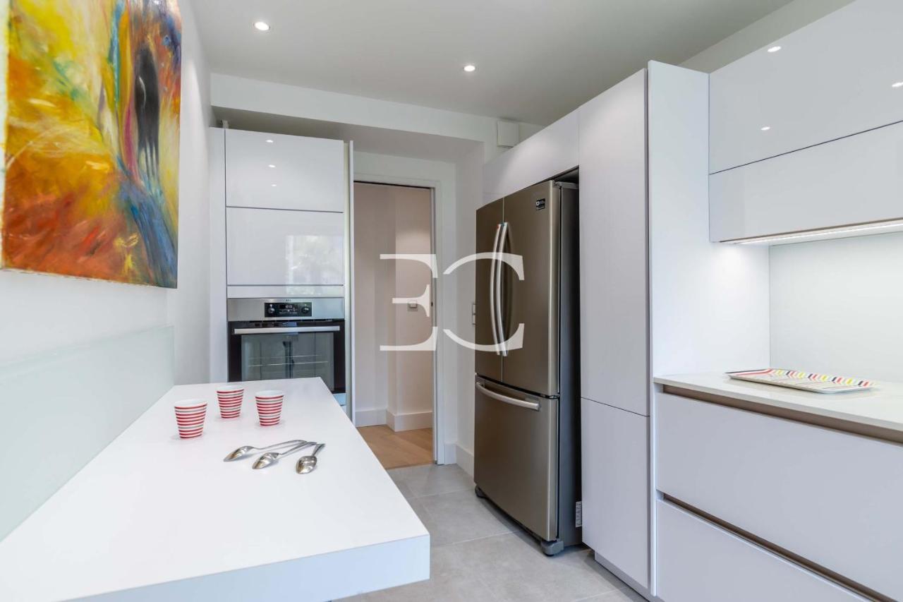 Easy Cles- Bright 3 Bedrooms Flat Next To Les Halles With Parking Biarritz Exterior foto